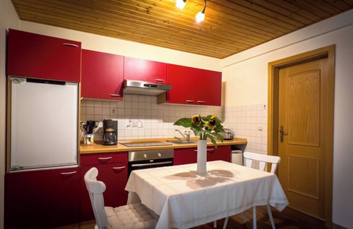 Friedrichswalde Apartment | Ländliche Ferienwohnung in Seenähe