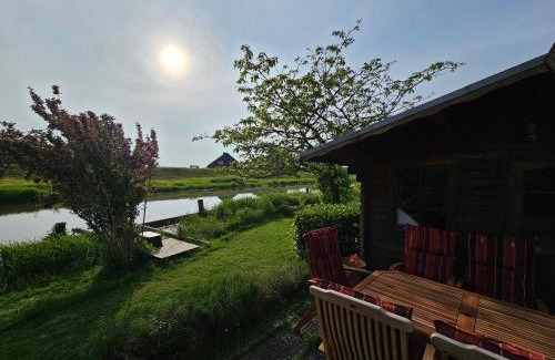Mittelnkirchen Apartment | Lühe Loft - direkt am Wasser im Alten Land
