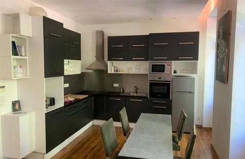 Saint - Aubin - Dupuy Apartment | L'Élégance du Midi - climatisation réversible