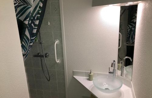Pouilly-sous-Charlieu Apartment | L'étape, Appartement près voie verte, randonnées