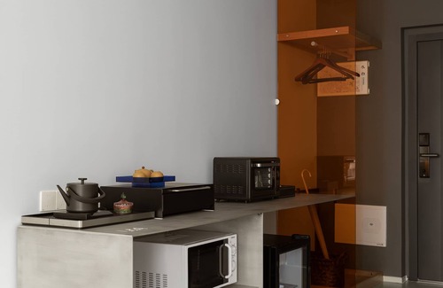 Hejiang Pavilion Apartment | L&A 觀亭1105 Cozy 1-bedroom apartment with AC, WiFi in fantastic Cheng Du Shi