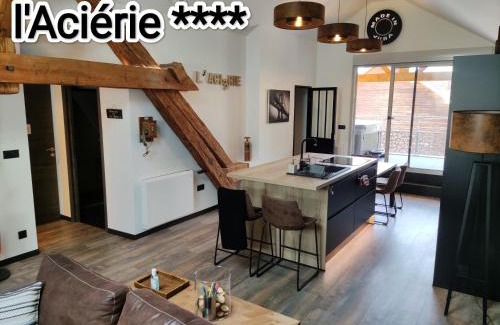 Champagnole Apartment | L'ACIÉRIE Logis de luxe avec Jacuzzi