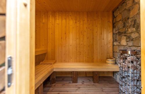 Fays Apartment | L'Antre d'Eux - Suite avec sauna et jacuzzi