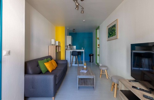 Republique Apartment | L'appart K-ouleur -wifi Fibre- Checkin Auto- 2 p
