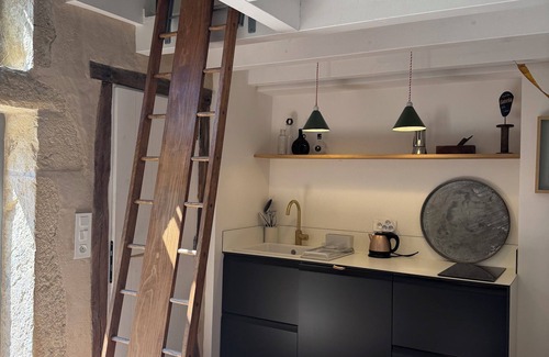 Chapaize Apartment | L'Atelier de la Tour Chapaize! Breathtaking view of the church