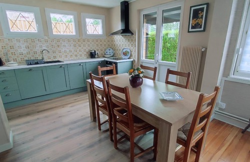Mouzon House | L'EMBELLIE - MOUZON - Gîte