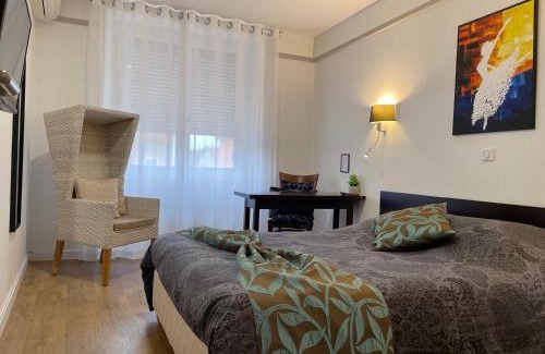 Beaurepaire Hotel | L'EMBLEME - BOUTIQUE HOTEL