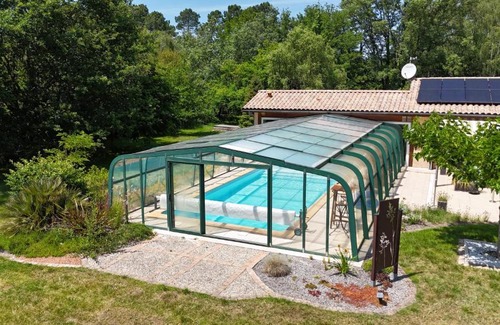 Pompejac Apartment | L'Escale Sud Gironde - Séjour en amoureux avec jacuzzi privatif - Piscine - Massage Traiteur & Brunch possibles