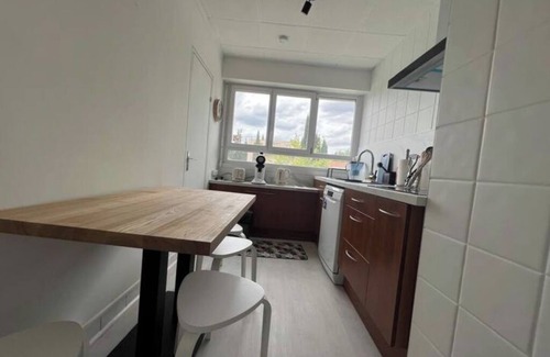 Hopitaux-Facultes Apartment | L'Escapade: Apartment with air-conditioning and balcony