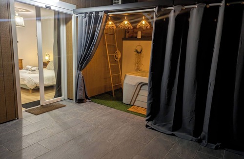 Pujaudran House | L'Escapade Nature et Gourmande, Chambres d'Hote avec Piscine