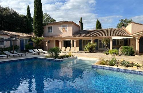 Vezenobres Villa | L'Estancia