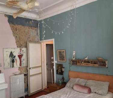 Prefecture Apartment | L'insolite quartier des antiquaires