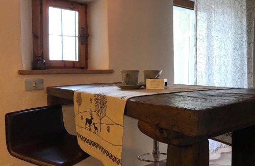 Chef-Lieu Apartment | L'Intimità