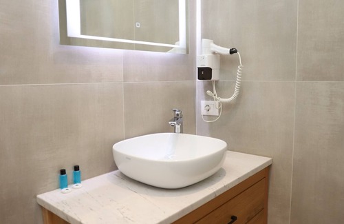 Korce Apartment | L&M Homes Korçë Cozy Room 1