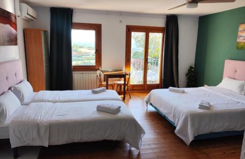 Castellbisbal House | L'Olivera Casa Rural