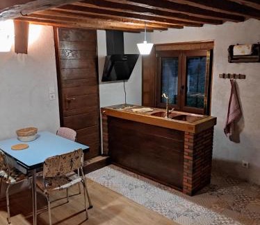 Courpiere Apartment | L'Orée des Bois