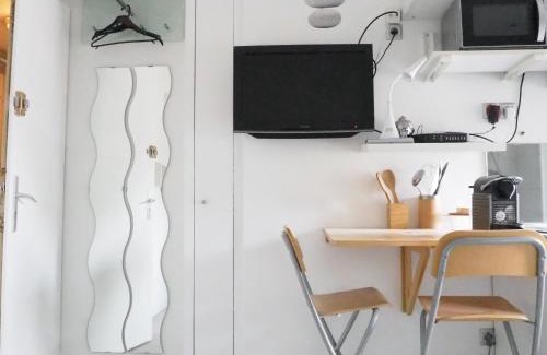 Orangerie Apartment | L'Orangerie, studio