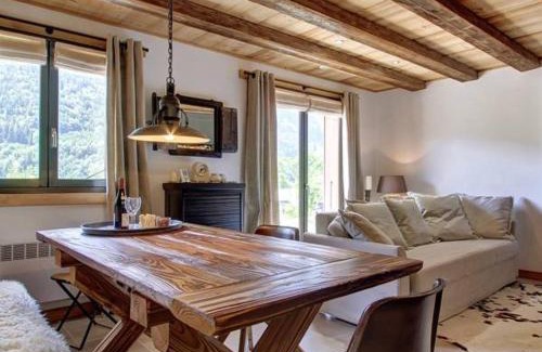 Le Biot Apartment | L'Ours Blanc Lodge