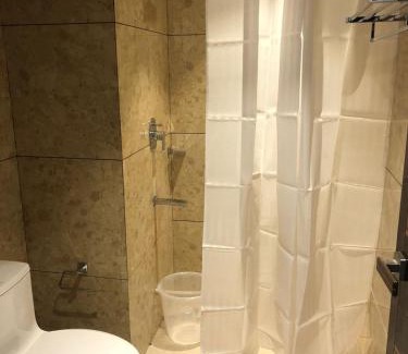 Kanchipuram Hotel | L. R RESIDENCY