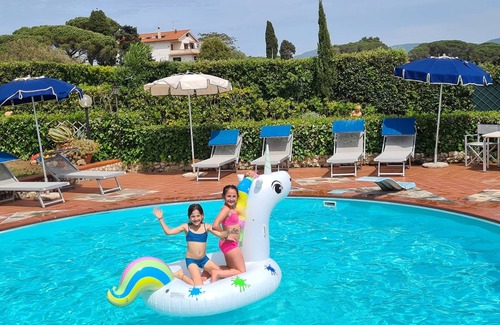 Rosignano Marittimo Villa | L'ULIVETA DEL LUSCHI VILLA, PISCINA E CAMPO DA TENNIS, WI-FI, PET FRIENDLY