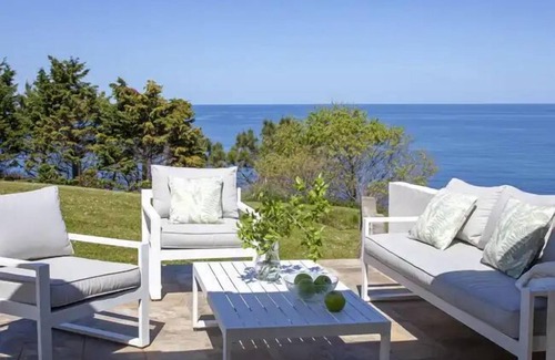 Comillas City Center Villa | La Ballena Comillas Cantabria, Luxury villa on the sea in Comillas.