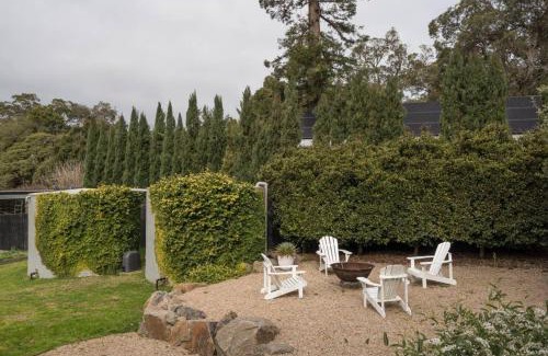 Red Hill House | La Belle Vie - Boutique Country Escape near Wineries