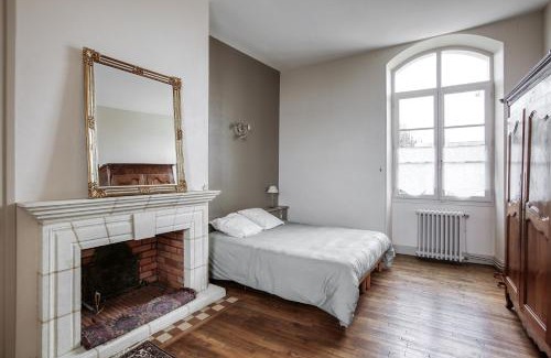 Saint-Cyr-en-Bourg House | La Belonnerie - Grande maison pour 13