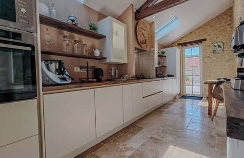 Vaillac Cottage | La Bergerie de Laura, stone house with private swimming pool classified 4*