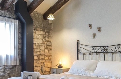 Bellmunt d'Urgell Villa | La Botigueta de Bellmunt dUrgell