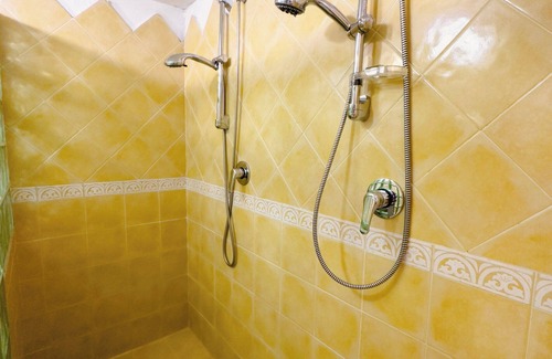 Poggio dei Pini Bed & Breakfast | La Botte e il Vino
