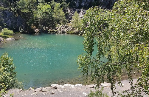 Queyrieres House | La Bulle d'Eau, unusual ecolodge with private spa - Bulles d'Herbe