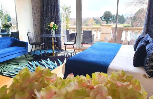 Joigny Hotel | La Côte Saint Jacques