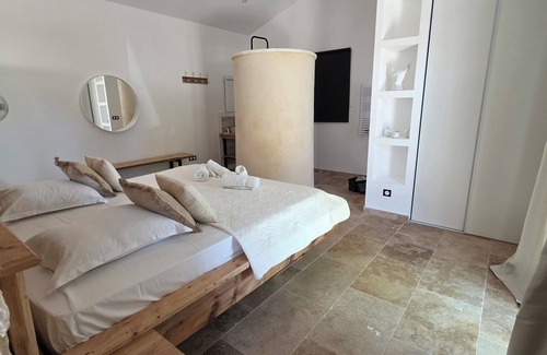 Arles Other | La cabanette in the Camargue