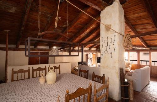 Rubielos de Mora House | La Casa Amarilla