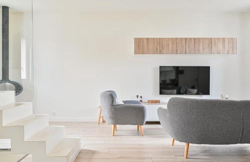 Le Raincy House | La Casa Blanca - 6 personnes proche Disney & Paris