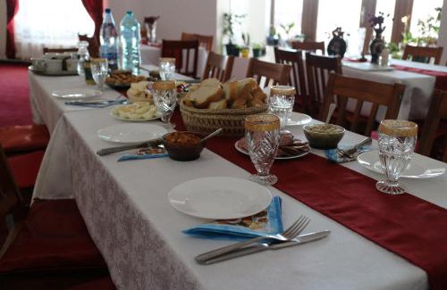 Catunele House | La Casa Boierului