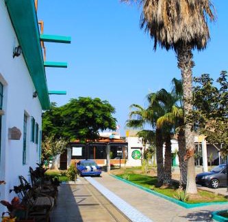 Huacho Hotel | La Casa de Algodon