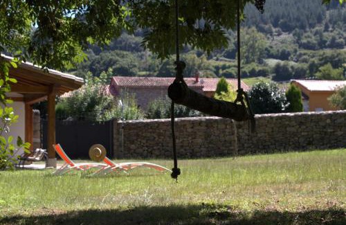 Barcena de Pie de Concha House | La Casa del Rio