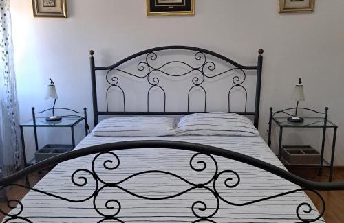 Frattocchie Apartment | La Casa di Ale 2 - luminoso e ampio appartamento vicino Roma