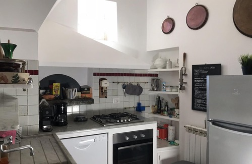 Varigotti Villa | La Casa Di Chien CIN IT009029C2ATLLUKS2 CITRA 009029-LT-1919