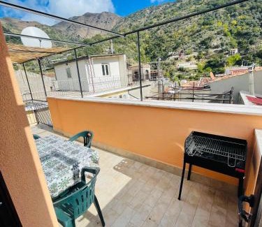 Fiumedinisi Apartment | LA CASA DI NONNA GIOVANNA