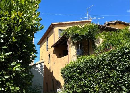Montefiascone House | La casa di Zoe-ARTANDTRAVEL