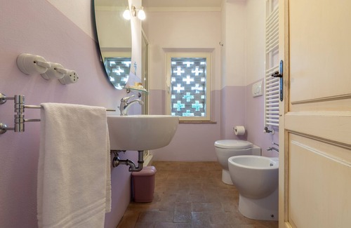 Lamporecchio Bed & Breakfast | La Casa Medioevale B&B