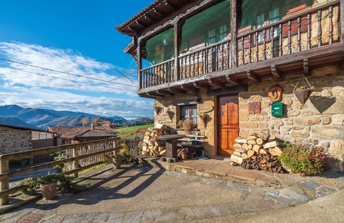 La Llana House | La Casa Rectoral del Tozu