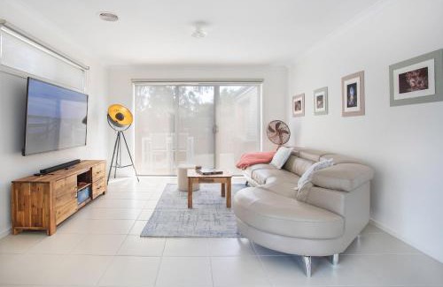 Newcomb House | La Casa Serenità - peaceful retreat with infrared sauna