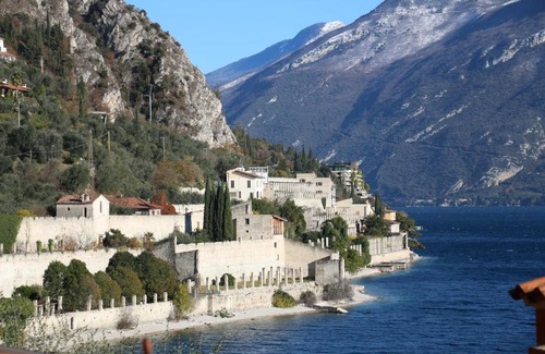 Limone sul Garda Apartment | La Casa sul Lago Apartments - Olive Tree Apartment