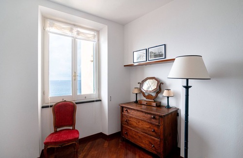 Cavi Apartment | La Casa sul Mare per 6 Persone