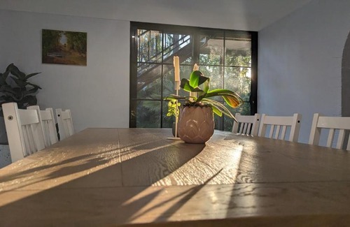 Leanyer Villa | La Casa Tropical - Your own private oasis!