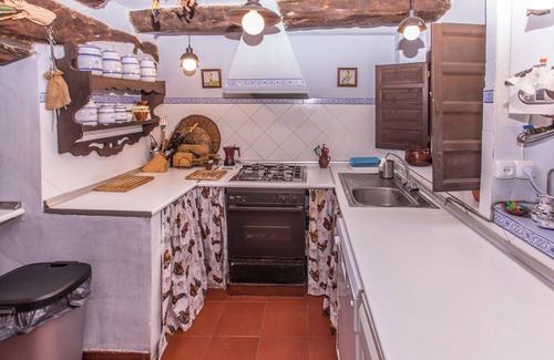 Puentedura House | La casita del Ciprés - Charming house p/7 with Pool and private garden