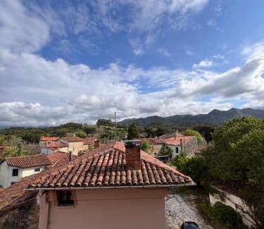 Llamigo House | La Casona de Villanueva de Pría
